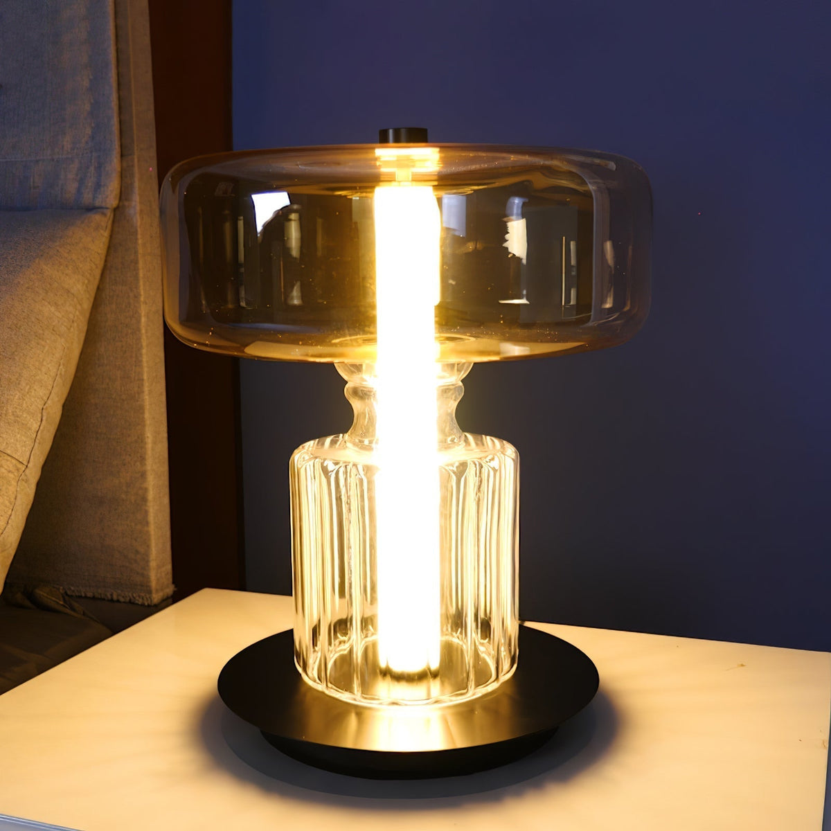 Svora lámpara de mesa moderna de vidrio