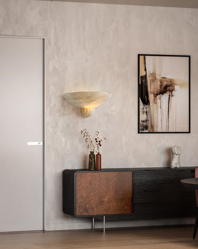 Rare aplique de pared en alabastro