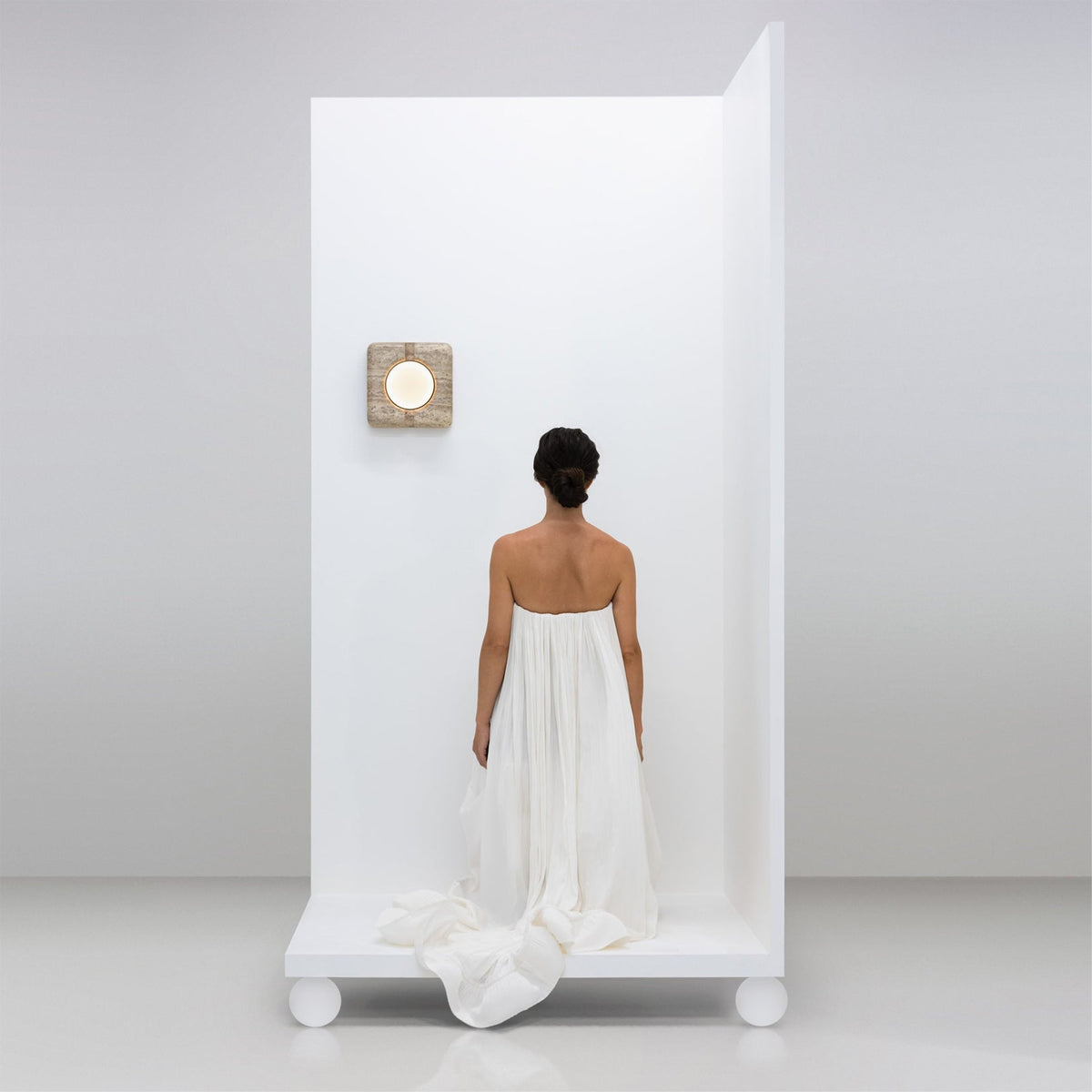 Rectilinear Radiance aplique de pared