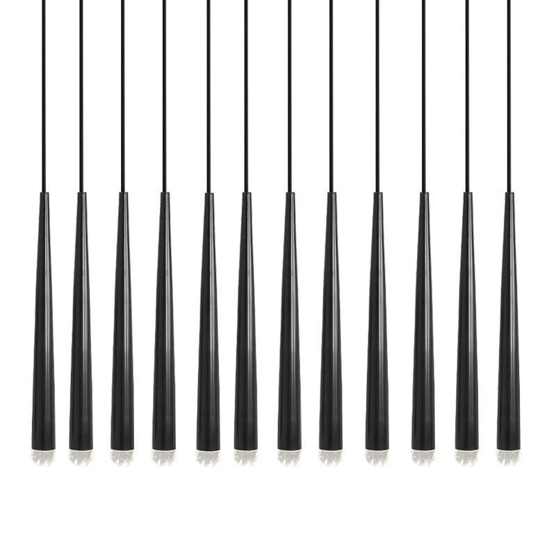 Lámpara de araña minimalista con sombras de cristal y latón pulido