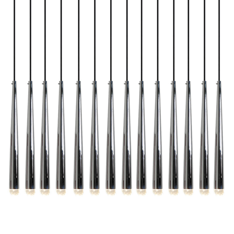 Lámpara de araña minimalista con sombras de cristal y latón pulido