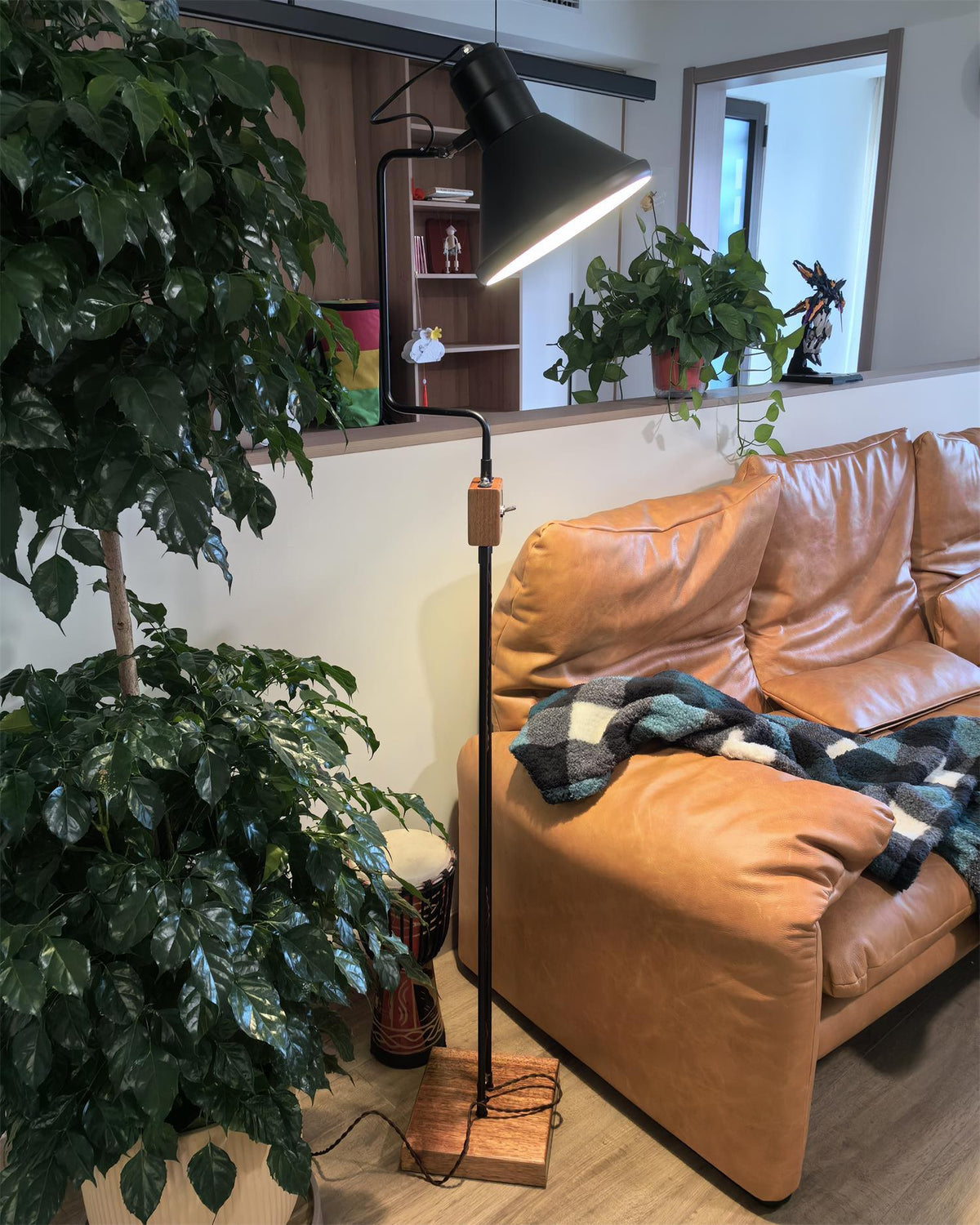 Terieria lámpara de pie