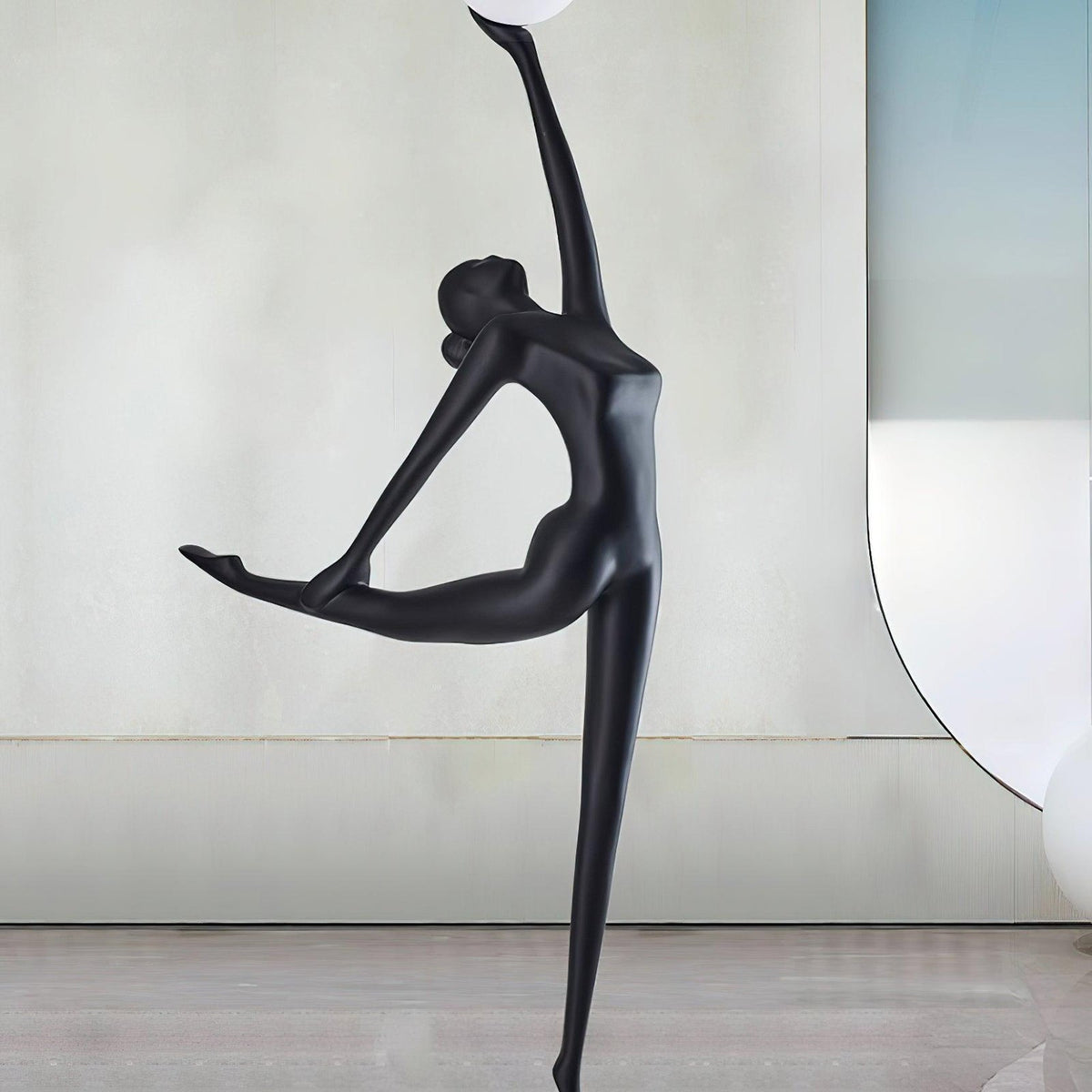 Lyrielle lámpara de pie Ballerina negra