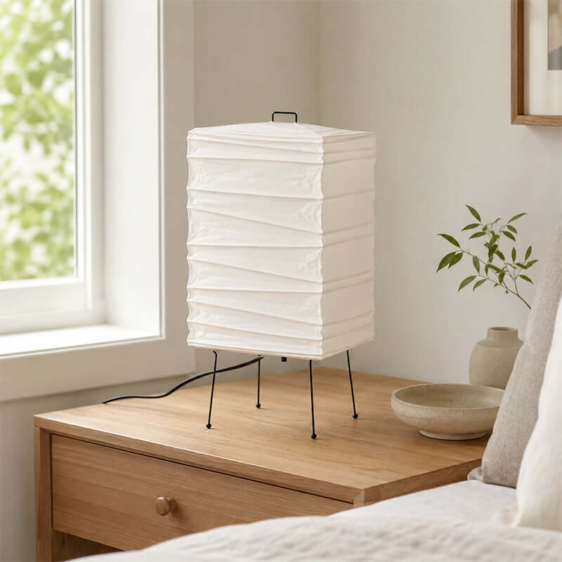 Ribbed lámpara de mesa con pantalla de papel