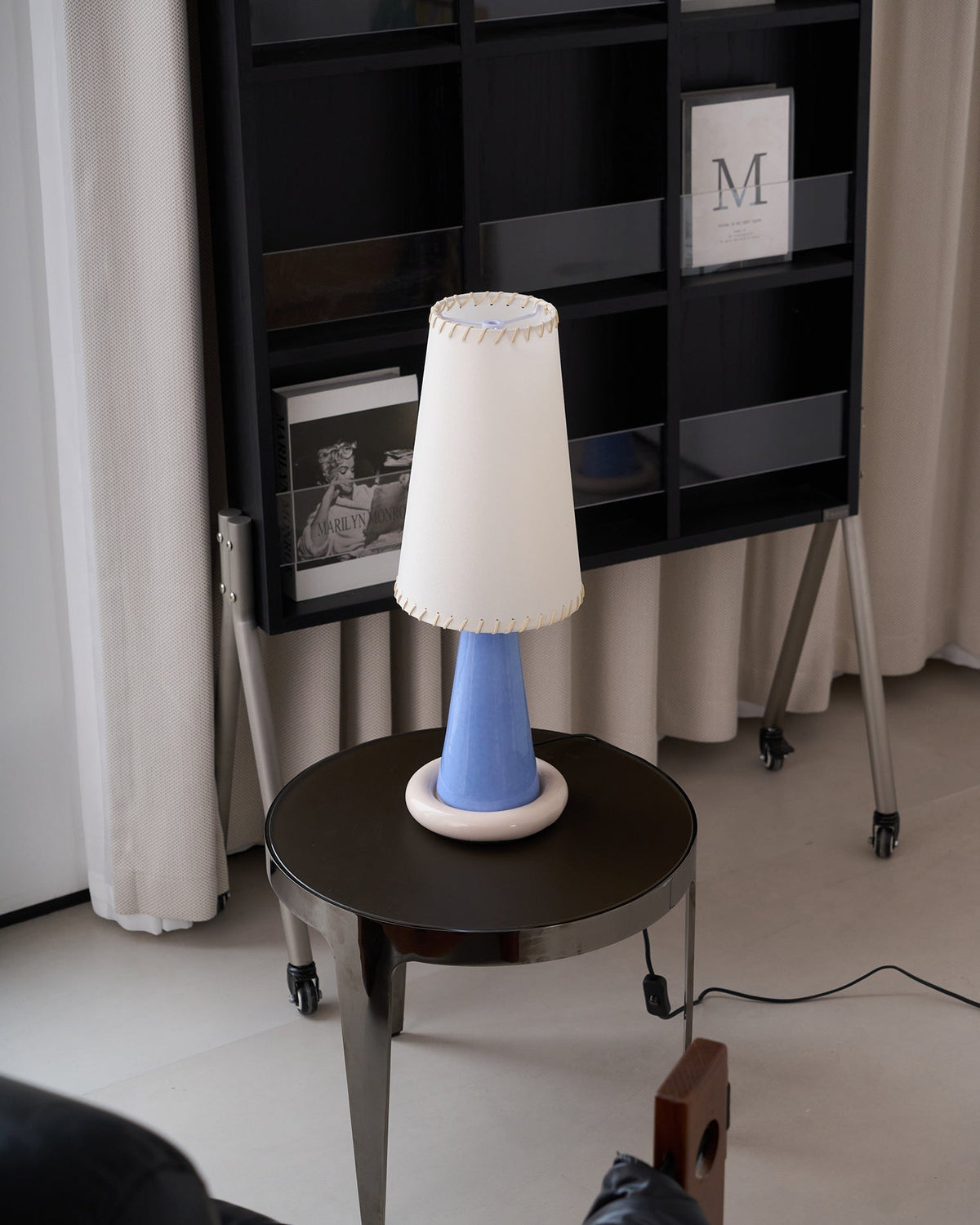 Rhett lámpara de mesa moderna de cerámica