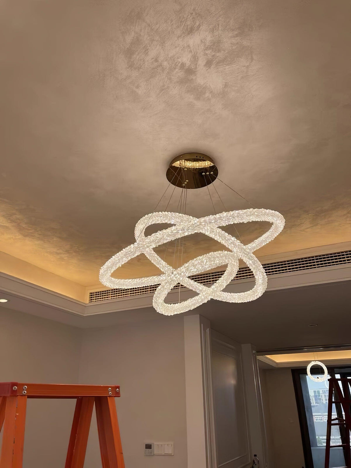 Seleira lámpara de araña Ring cristal LED