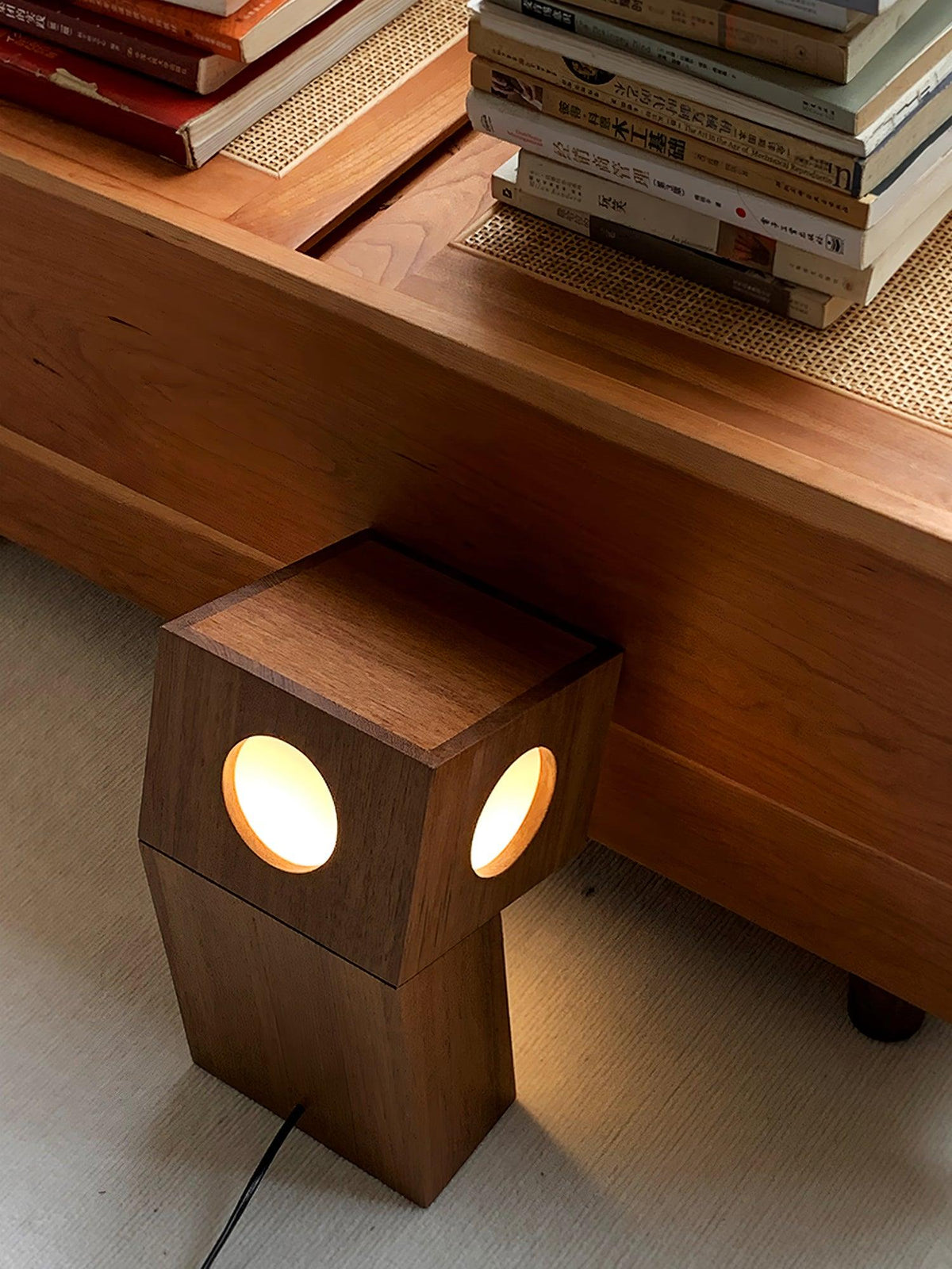 Geo lámpara de mesa moderna de madera