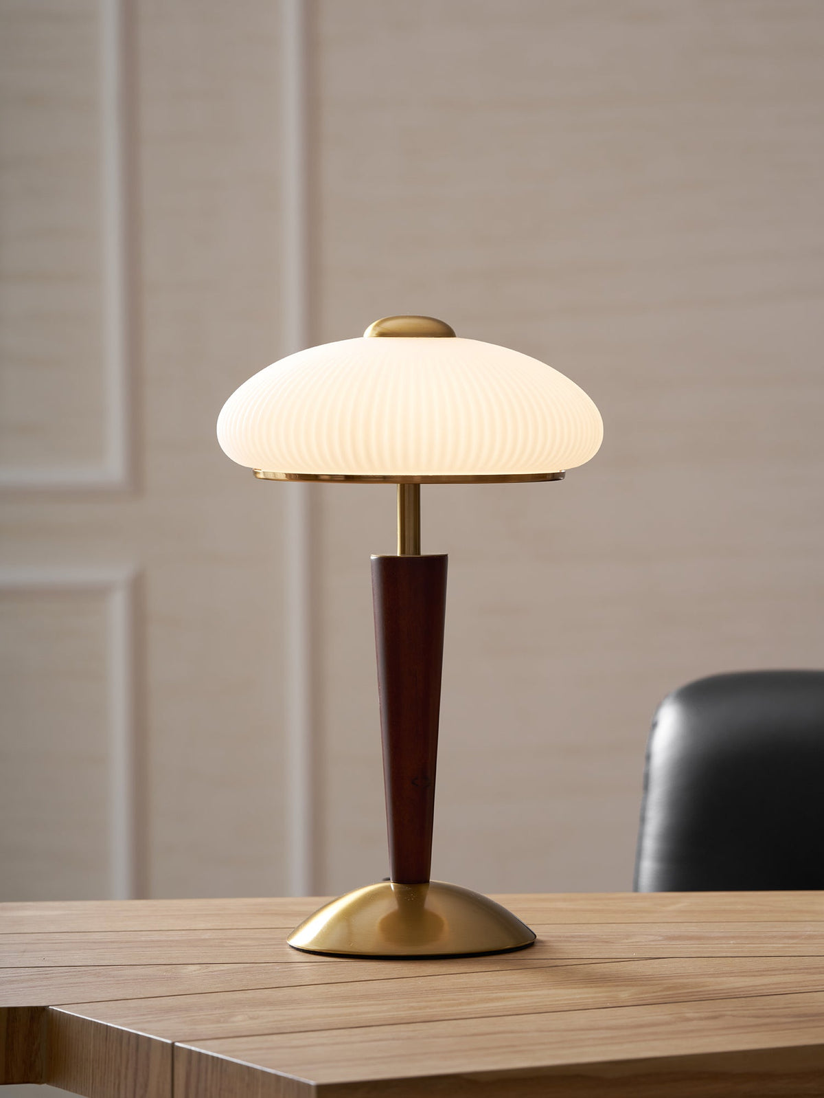 Calerora lámpara de mesa