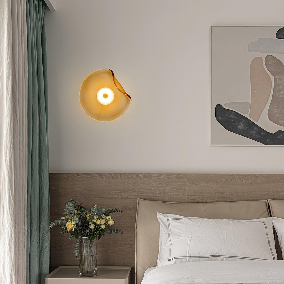 Kira aplique de pared con vidrio ámbar