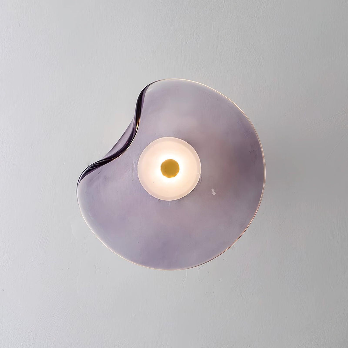 Kira aplique de pared con vidrio ámbar
