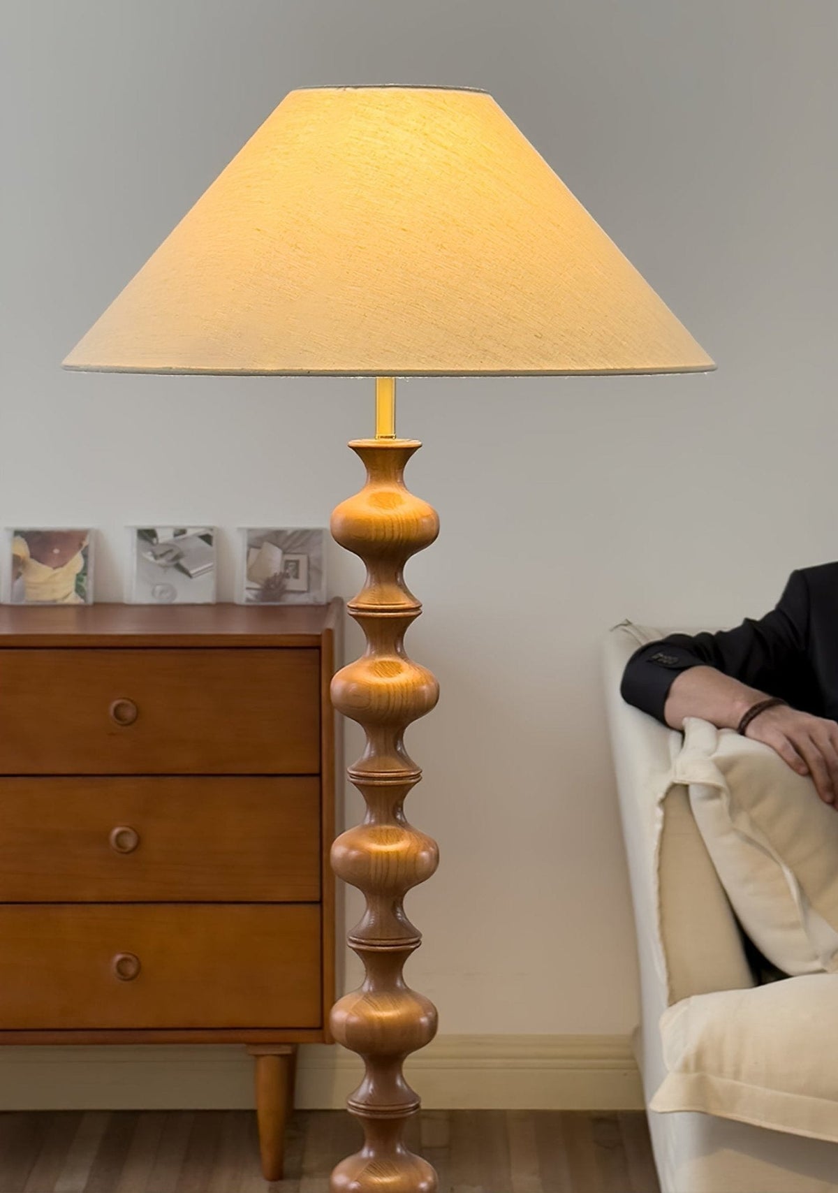 Sylirora lámpara de pie de madera y tejido