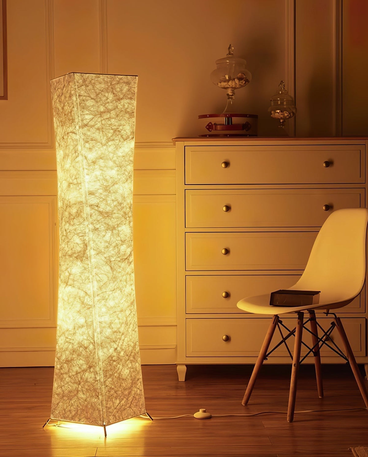 Ethereal lámpara de pie Slim Waist Tower