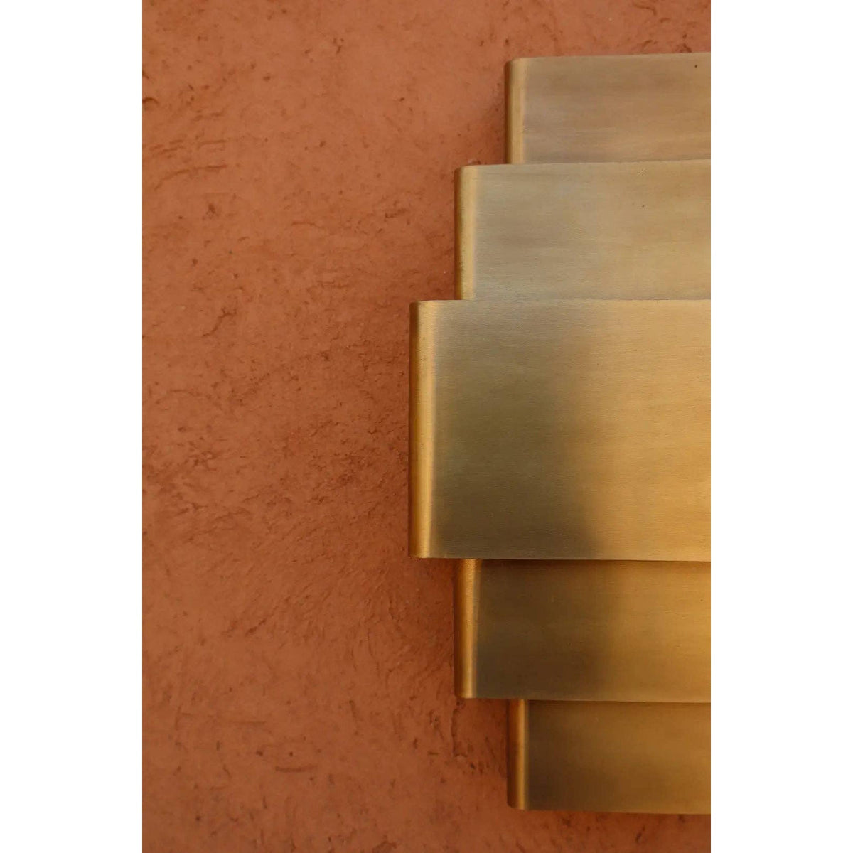 Casaella aplique de pared de latón