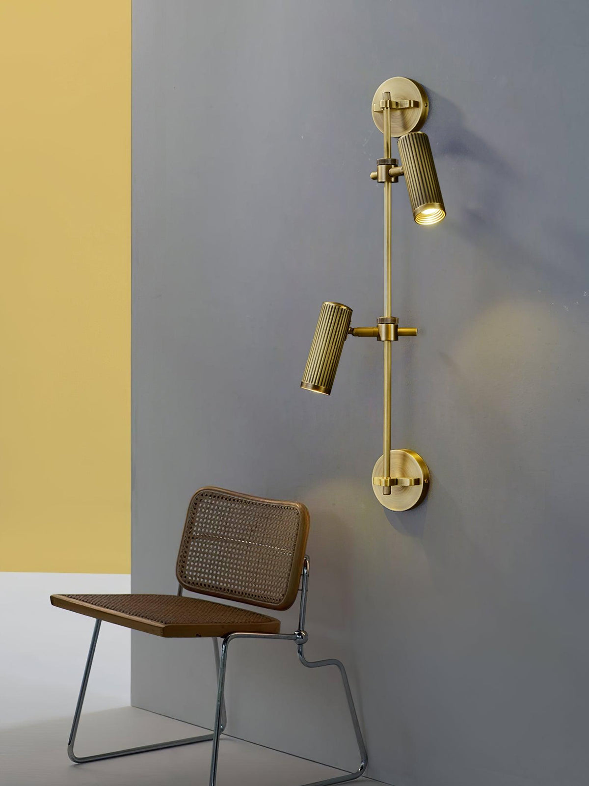 Kirixel aplique de pared industrial de latón