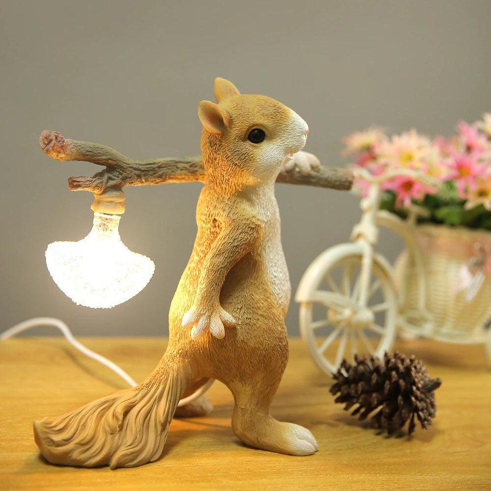 Squirrel lámpara de mesa