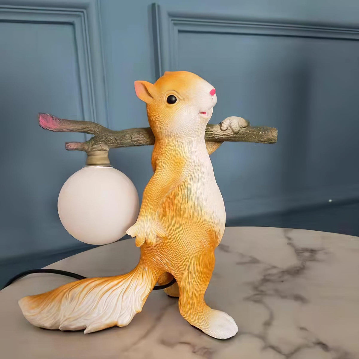Squirrel lámpara de mesa