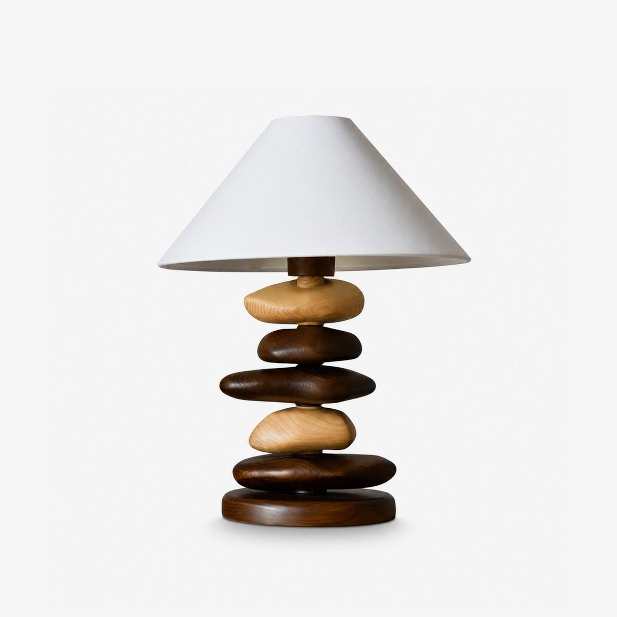 Stacked Pebble lámpara de mesa de madera