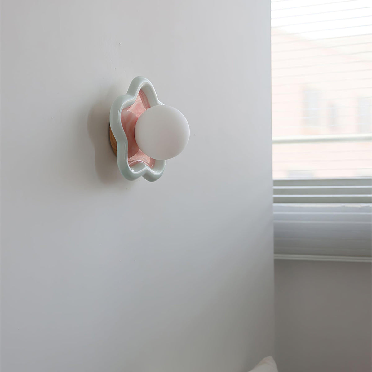 Petani aplique de pared rosa y amarillo forma flor