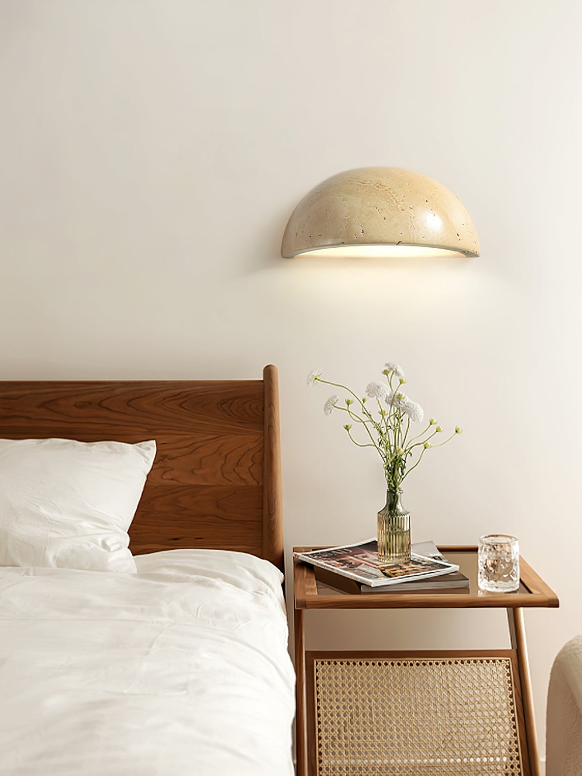 Vethayra aplique de pared medio cúpula travertino