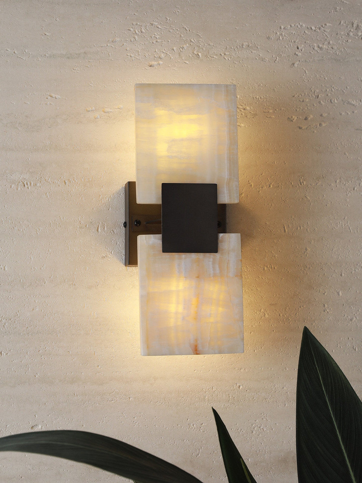 Nerion aplique de pared Shift en alabastro
