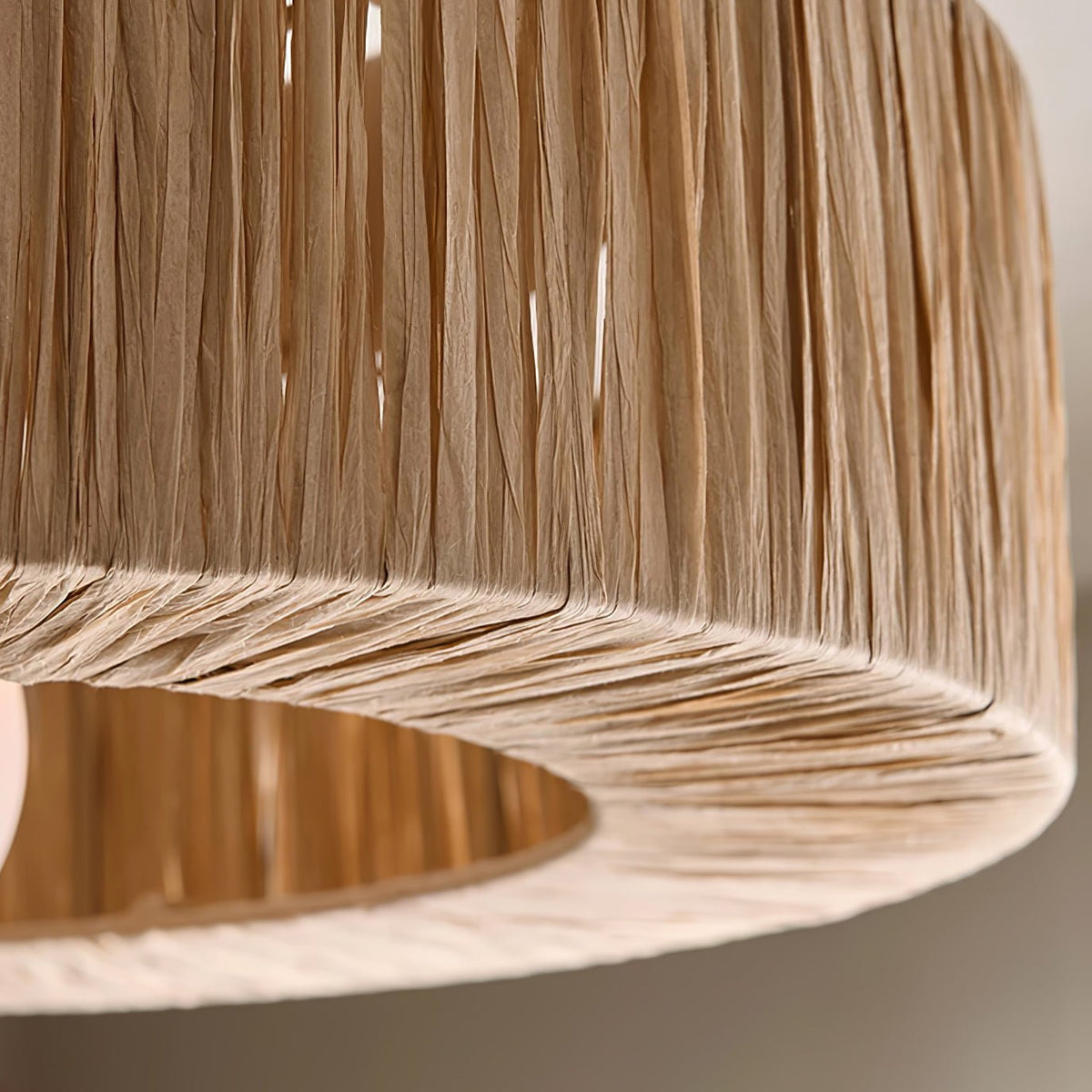Ilthean lámpara de techo con paja natural artísticamente diseñada