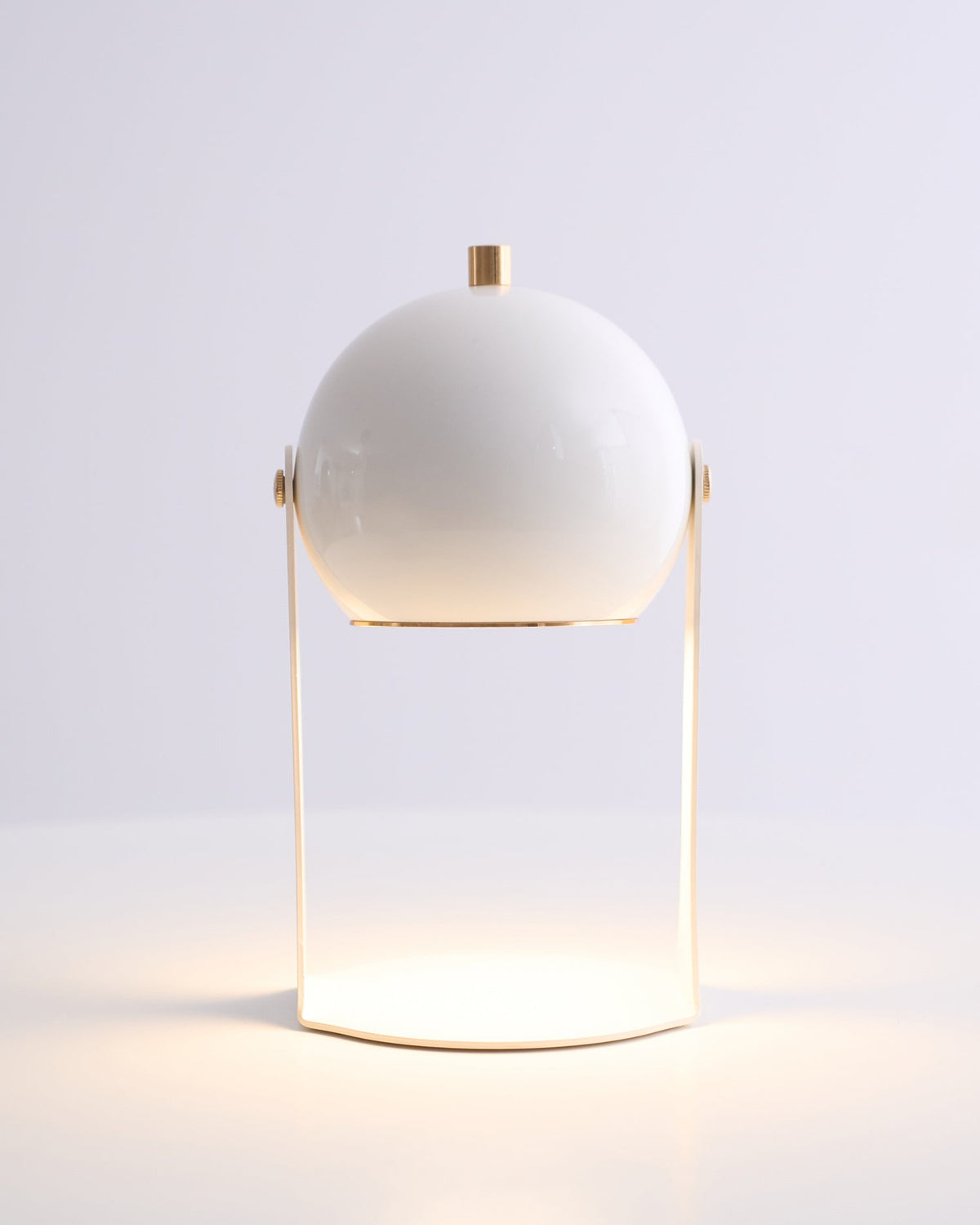 Ulsken lámpara de mesa de acrílico minimalista