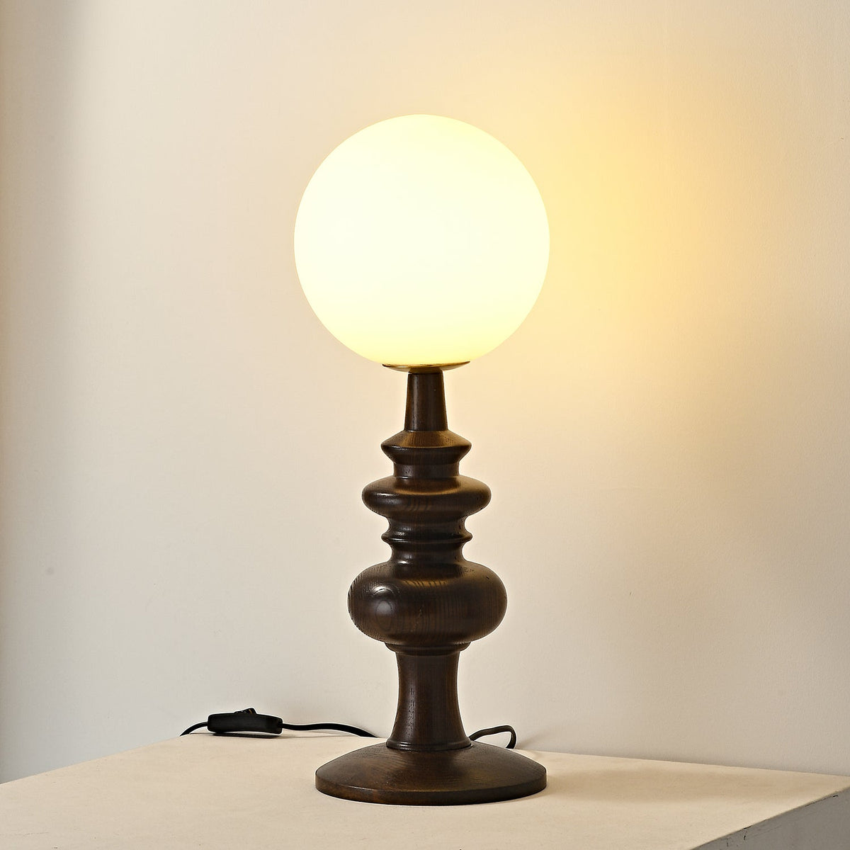 Sveta lámpara de mesa