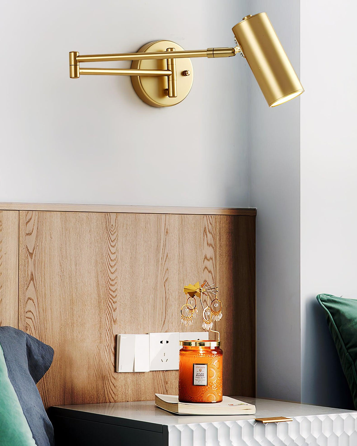 Auraelle aplique de pared con brazo articulado de latón regulable