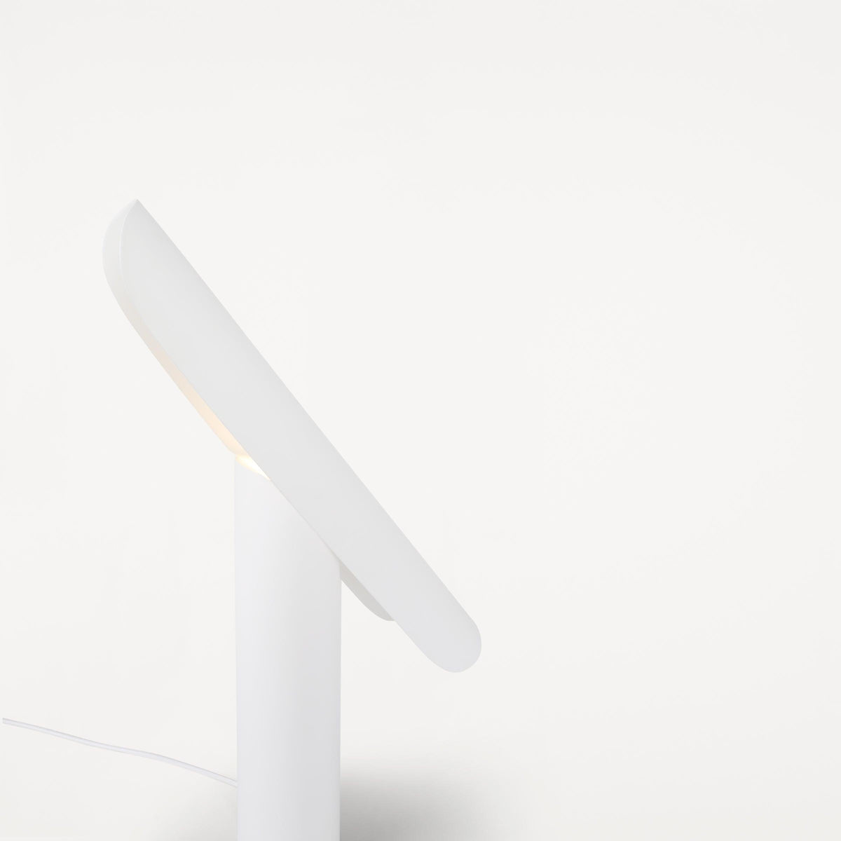 Zenice lámpara de mesa minimalista
