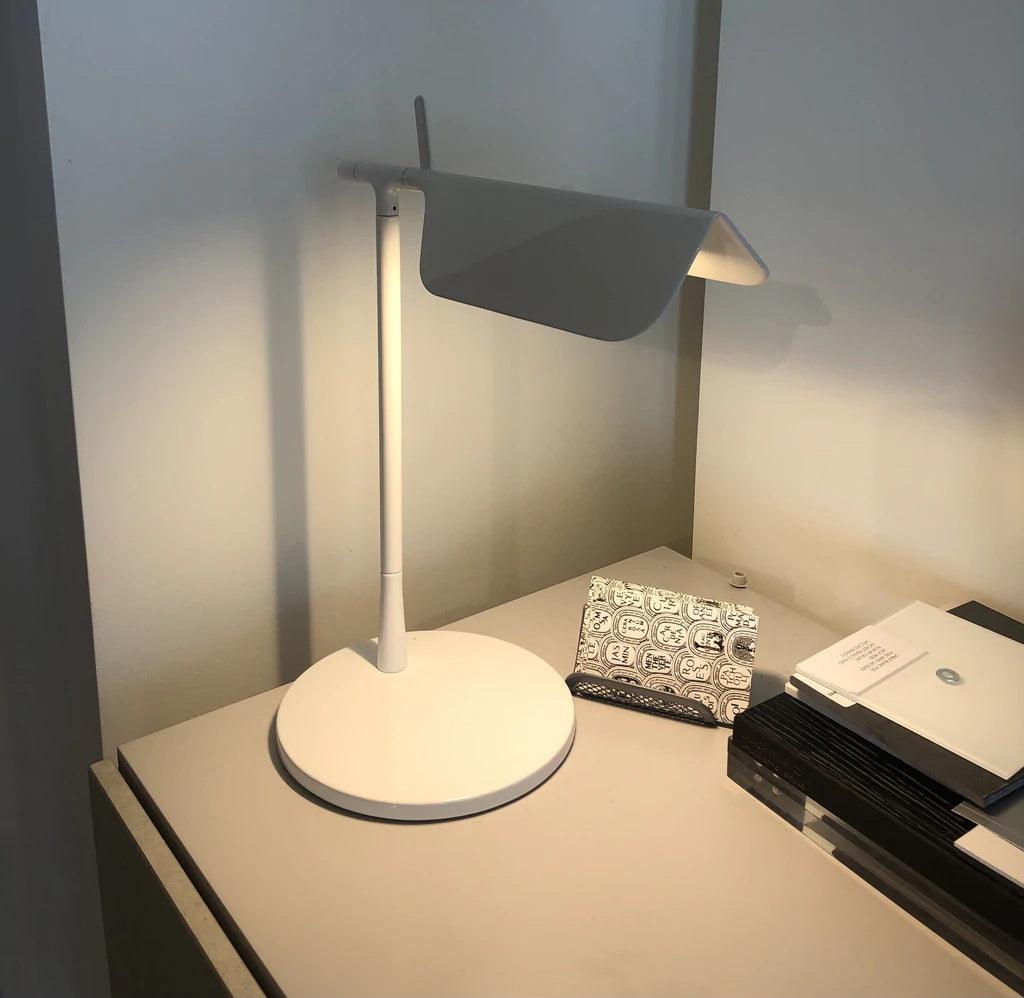 Cilorn lámpara de mesa acrílica minimalista de acrílico