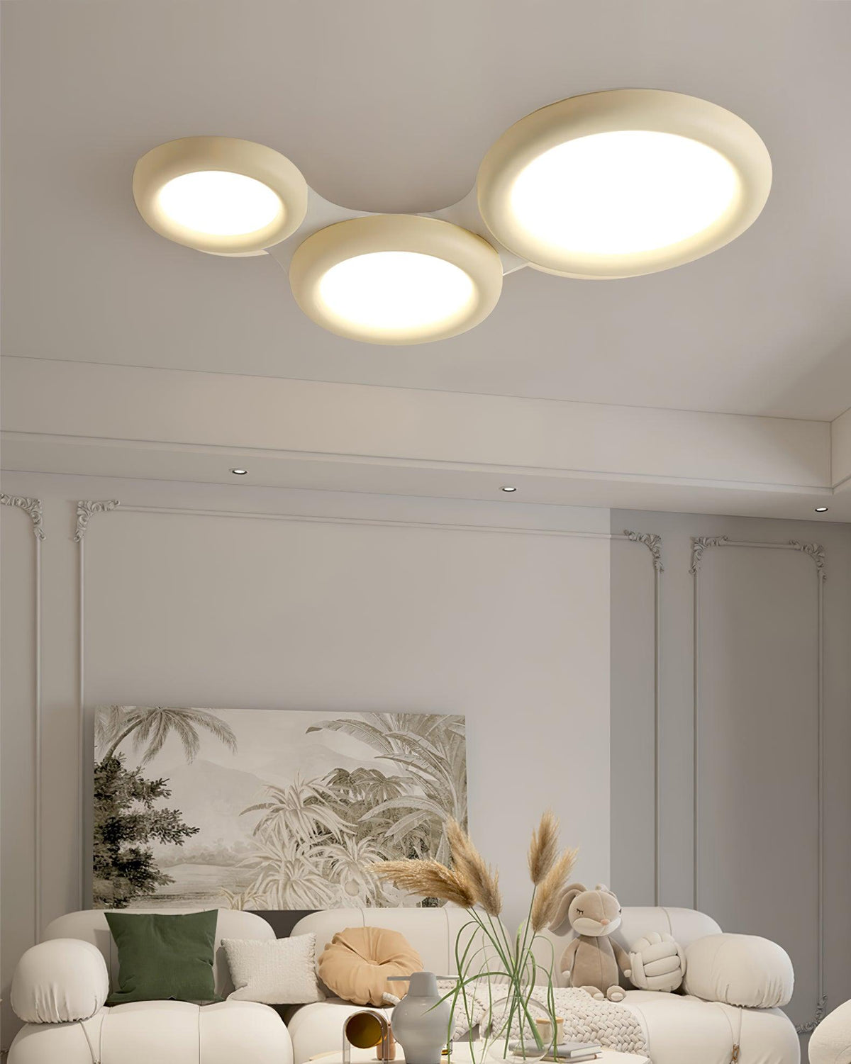 Lámpara de techo beige minimalista con florón