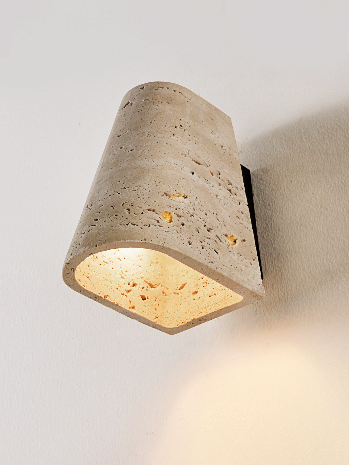 Tavren aplique de pared de travertino