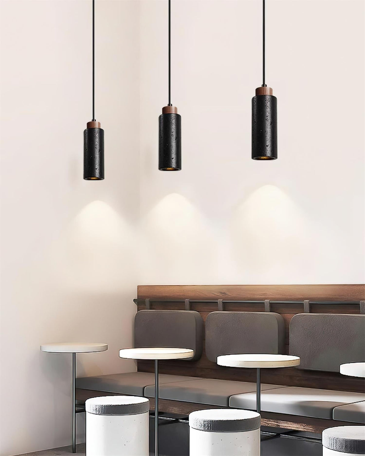 Nerova lámpara colgante minimalista de madera con acabado en travertino