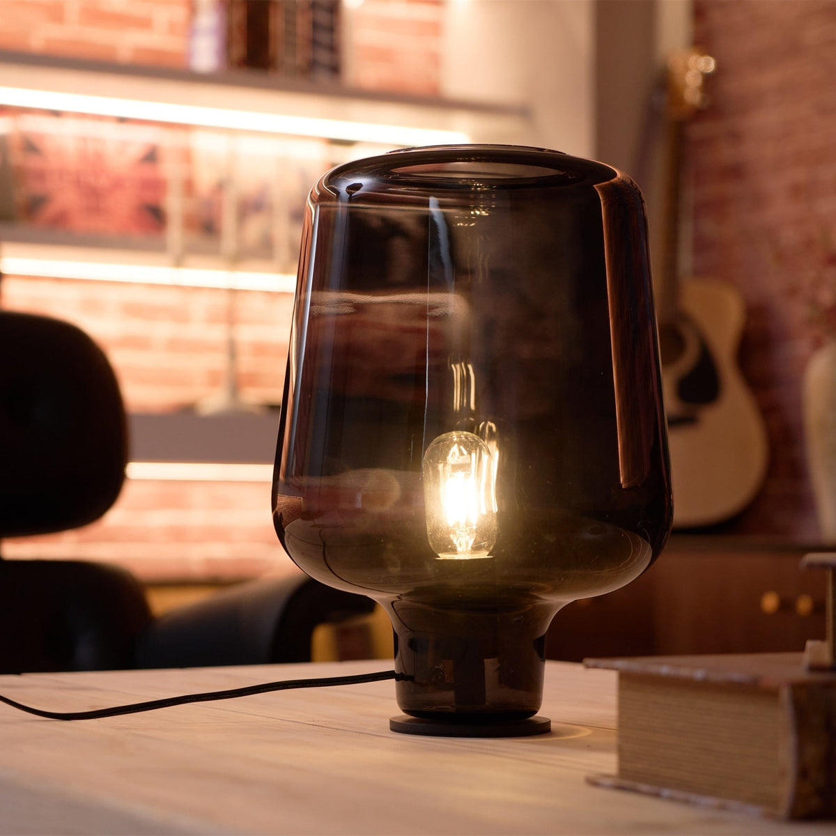 Eanlari lámpara de mesa contemporánea de vidrio