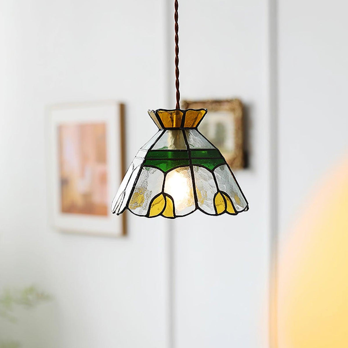 Coriva lámpara colgante de vidrio teñido estilo mid-century