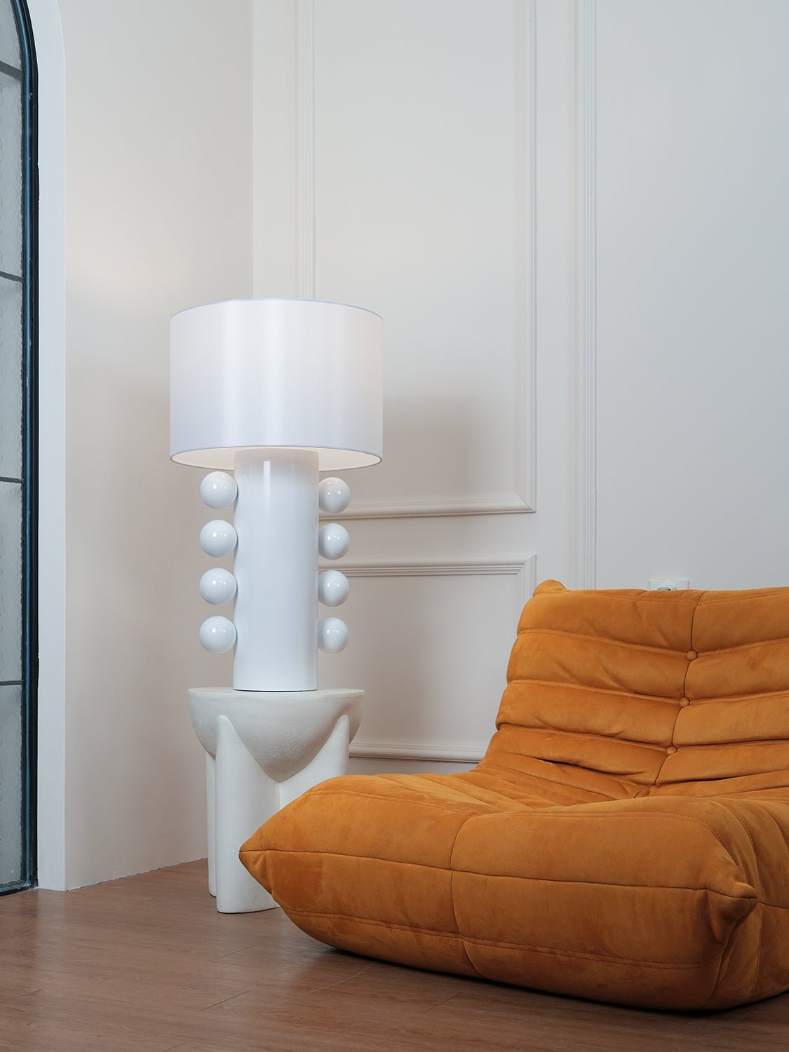 Nixu lámpara de mesa de tejido caprichosa