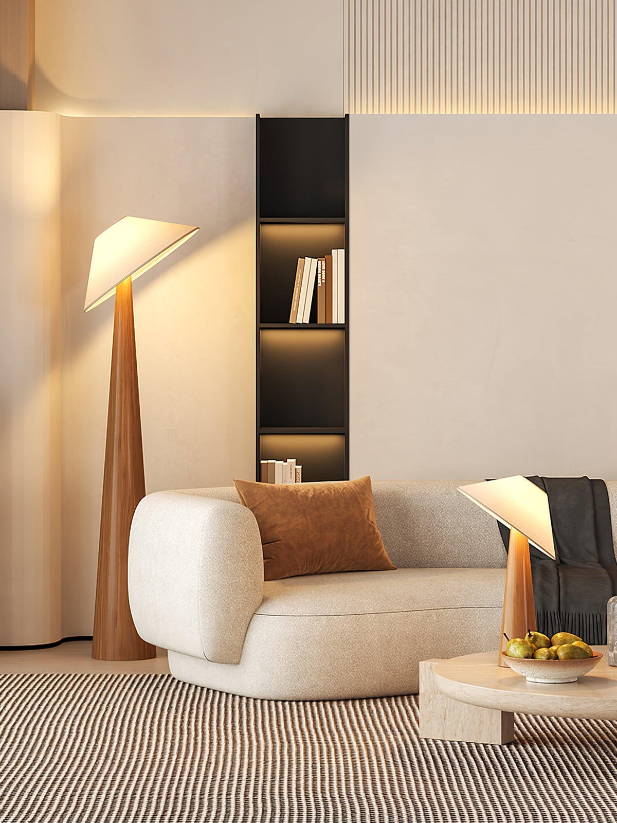 Apex lámpara de pie en madera con base cónica