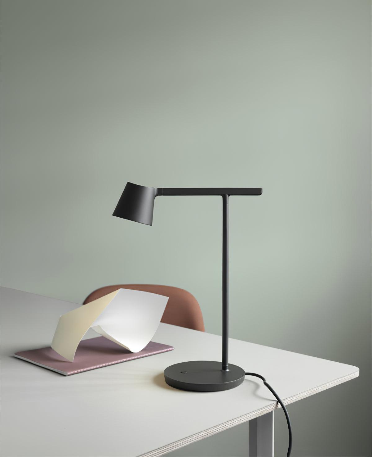Caelthorne lámpara de mesa Core