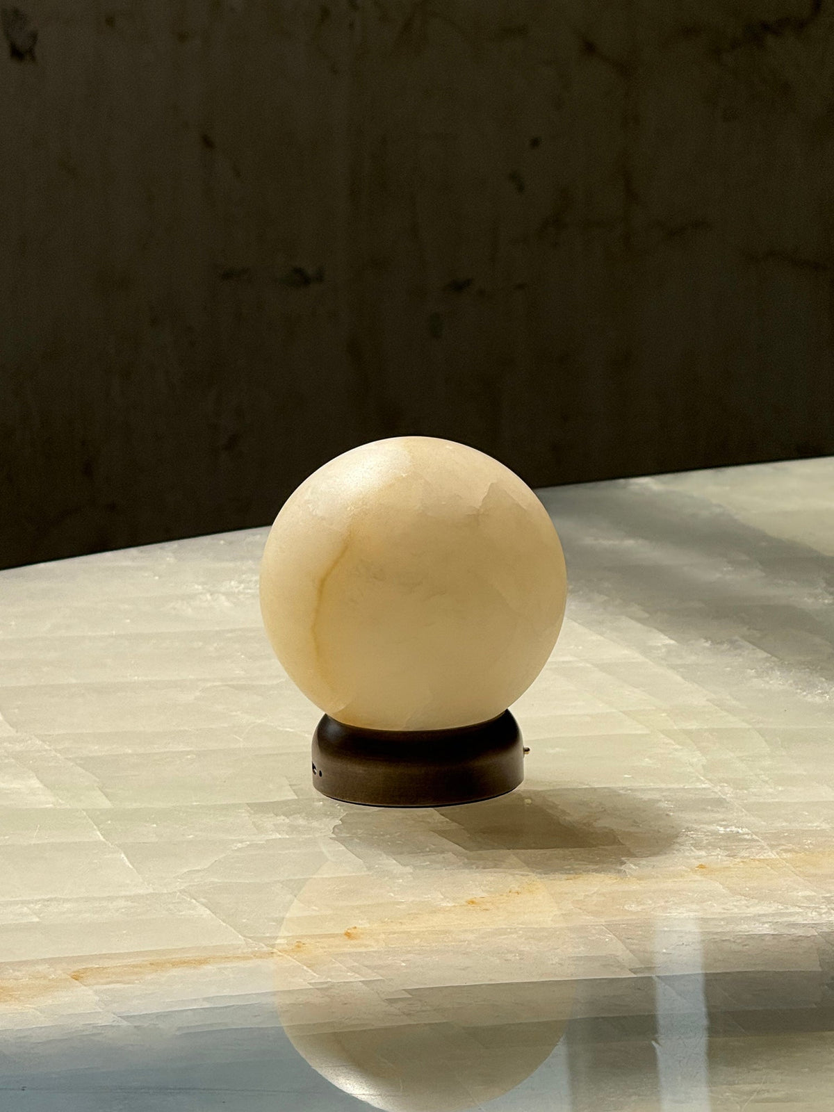 Trevi lámpara de mesa Orb portátil (recargable)