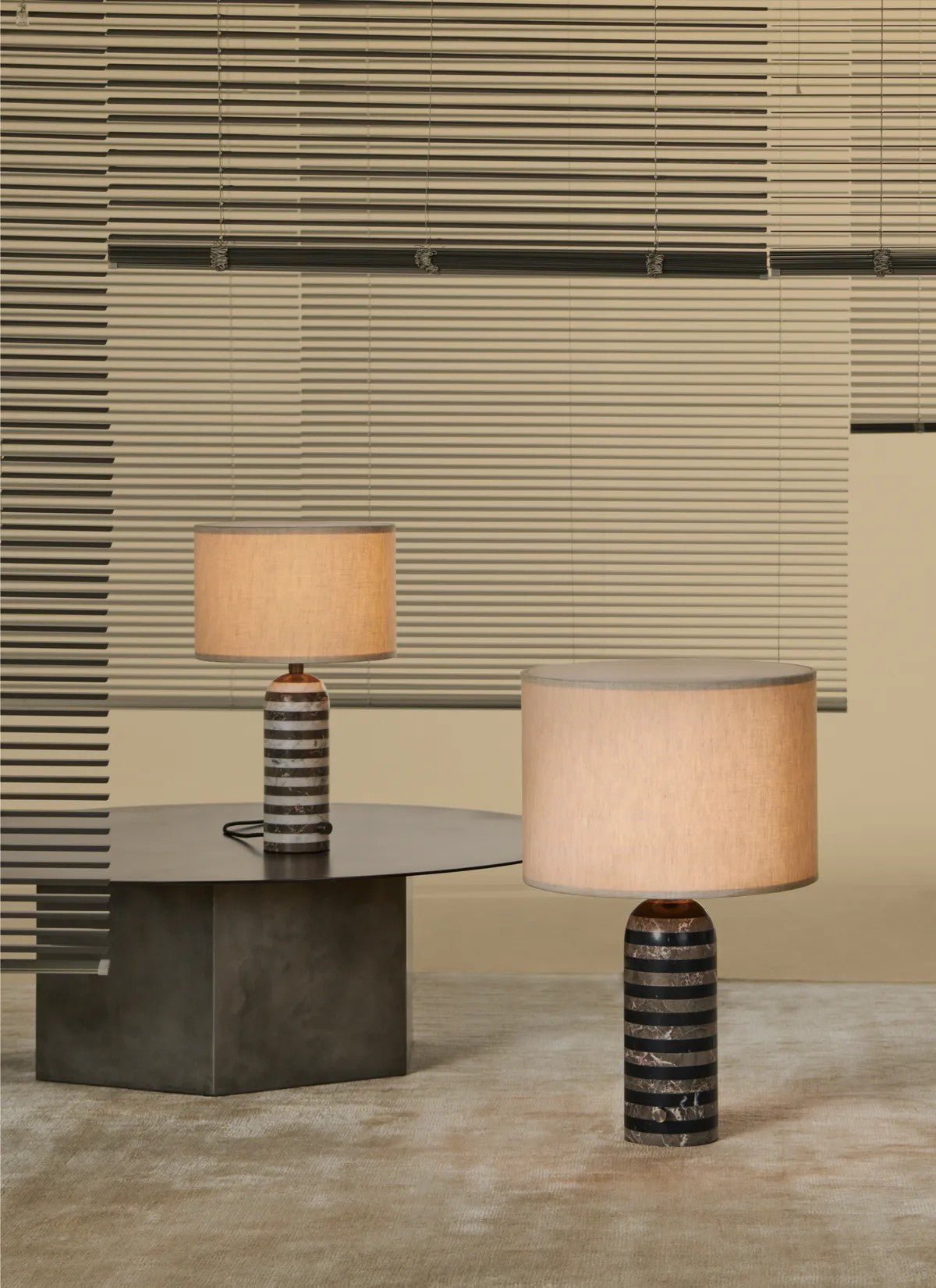 Avery lámpara de mesa contemporánea