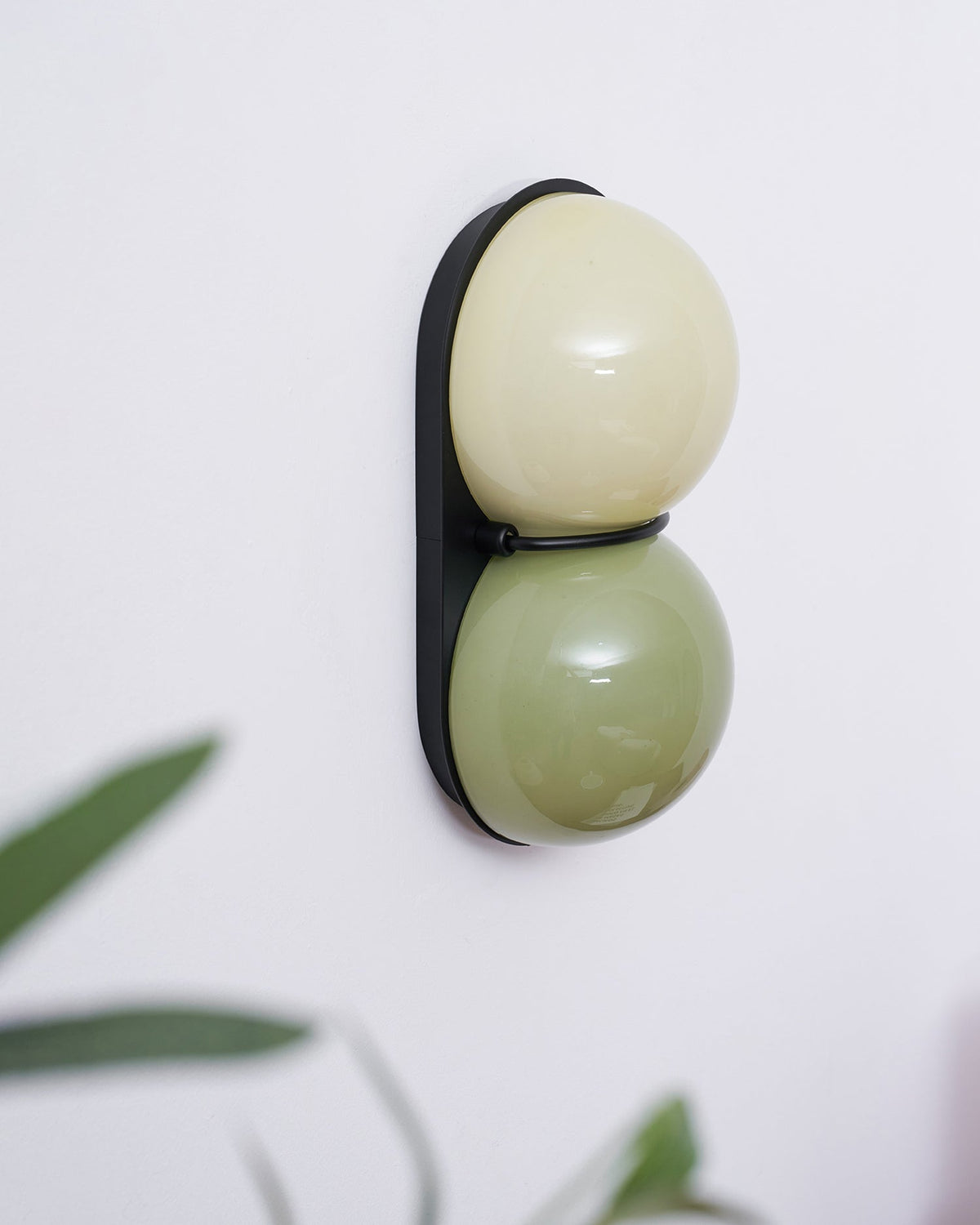 Two aplique de pared Globo vidrio