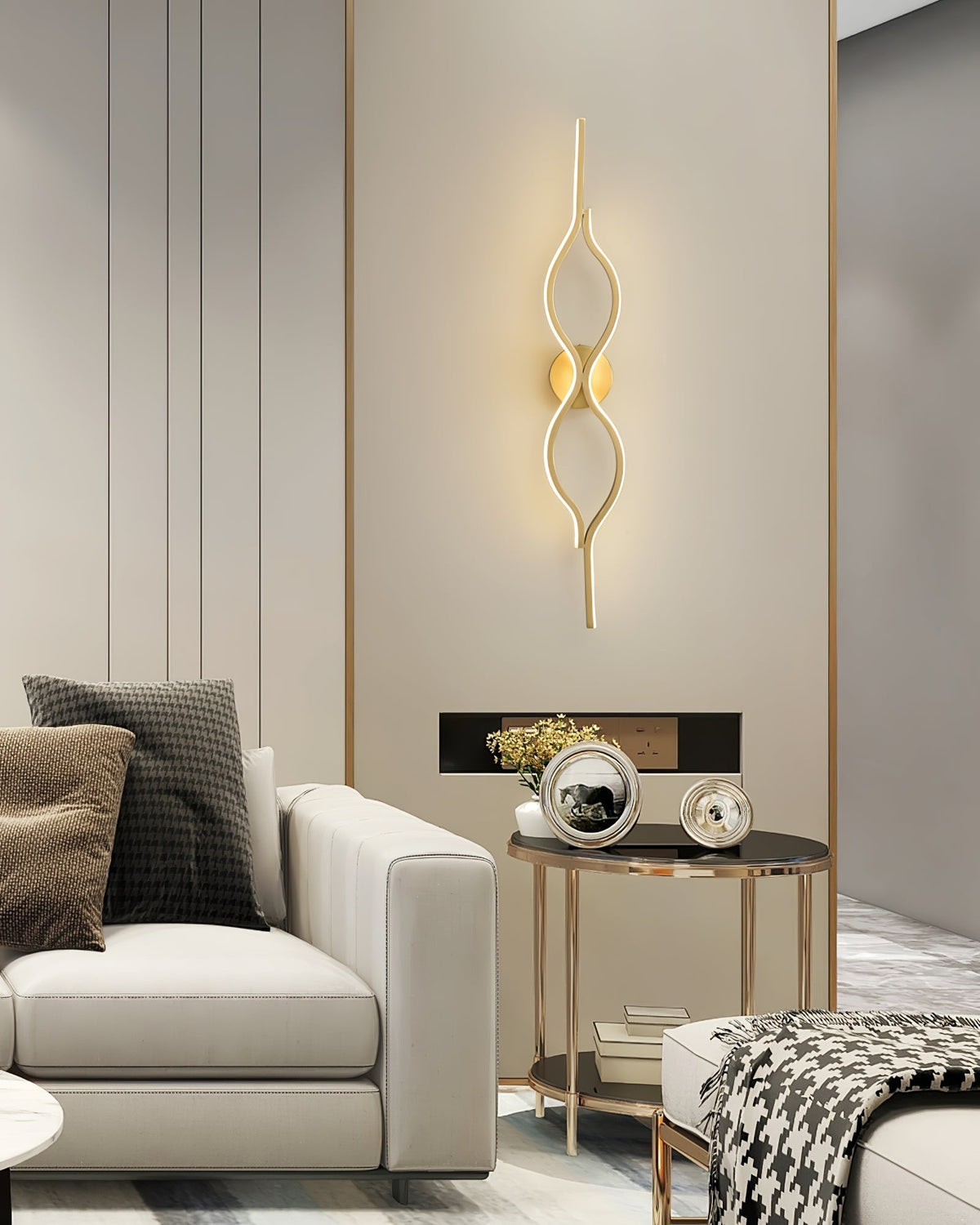 Myvenen aplique de pared de estilo clásico Twist en latón