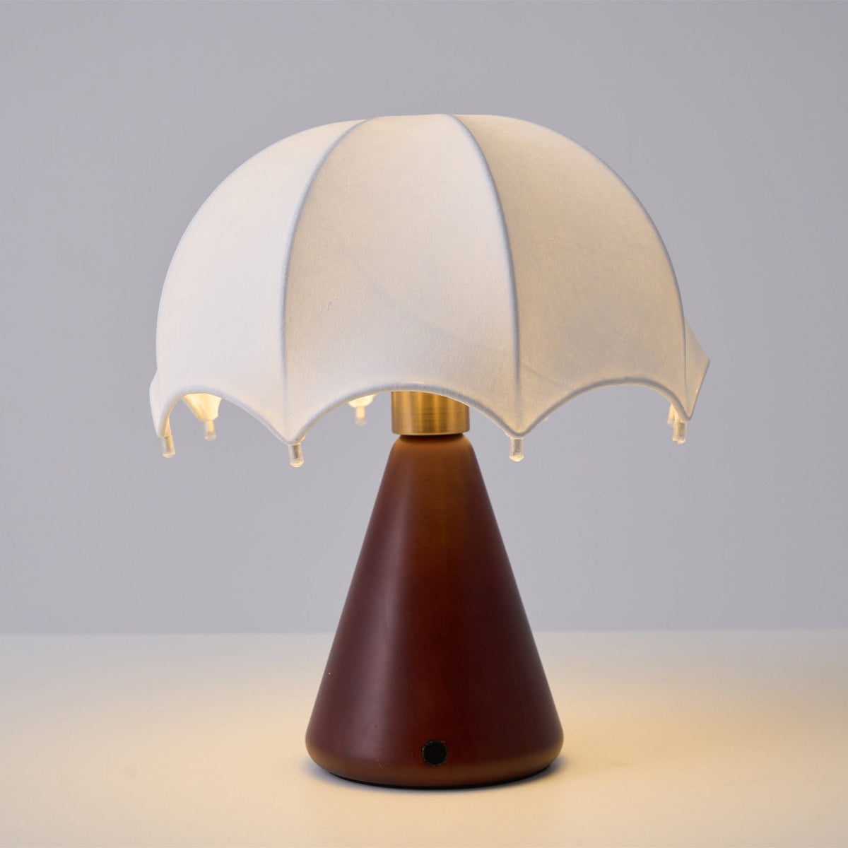 Parasol lámpara de mesa de madera de nogal