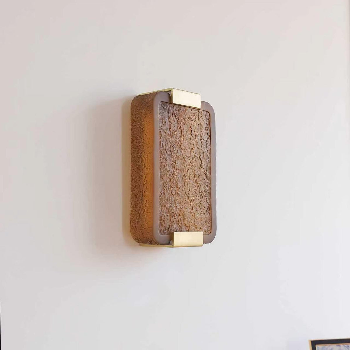 Nirelise aplique de pared en resina vertida a mano