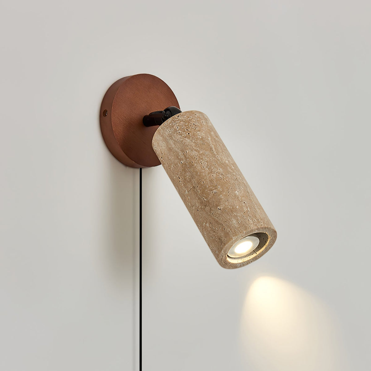 Norinira aplique de pared travertino enchufable