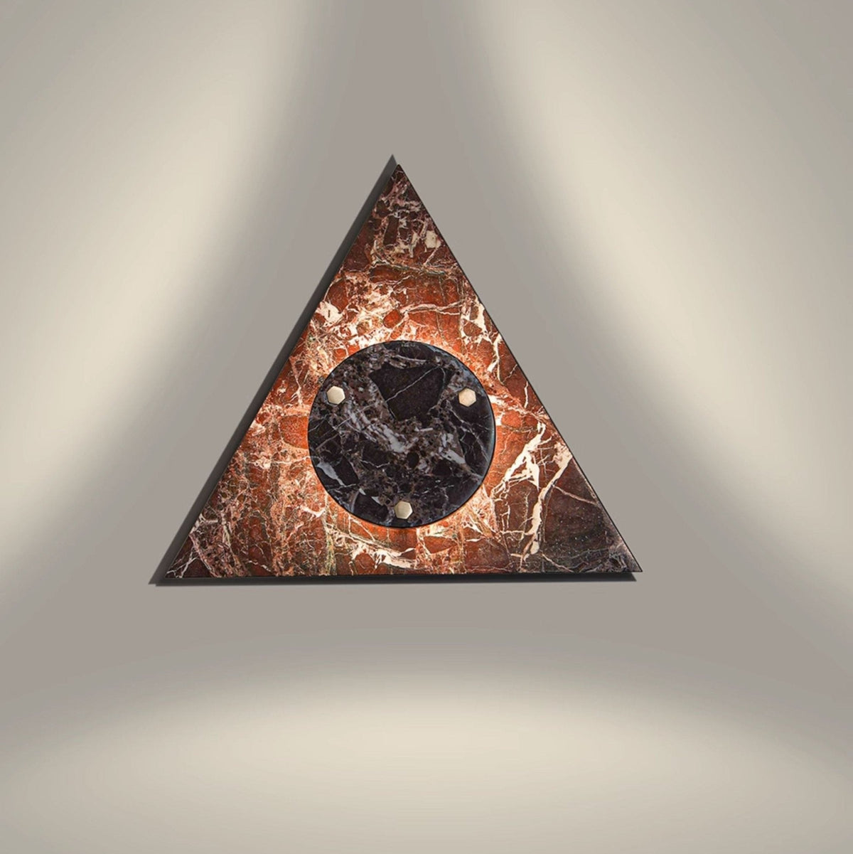 Pyramid aplique de pared de mármol rústico