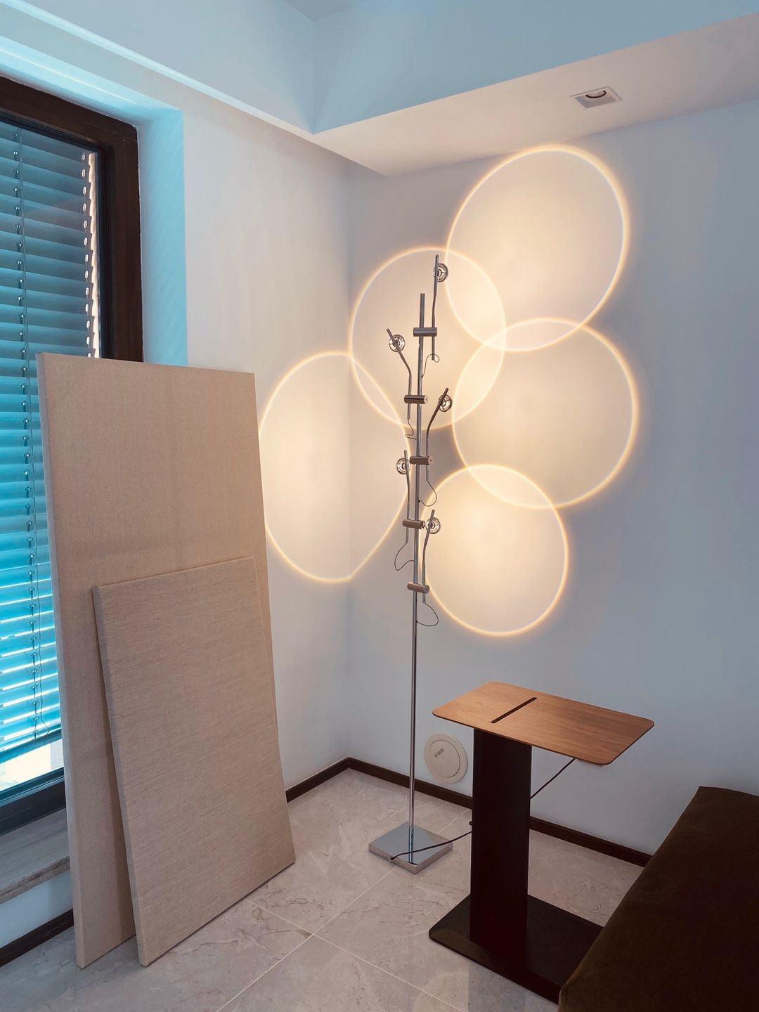 Receiv lámpara de pie en acero