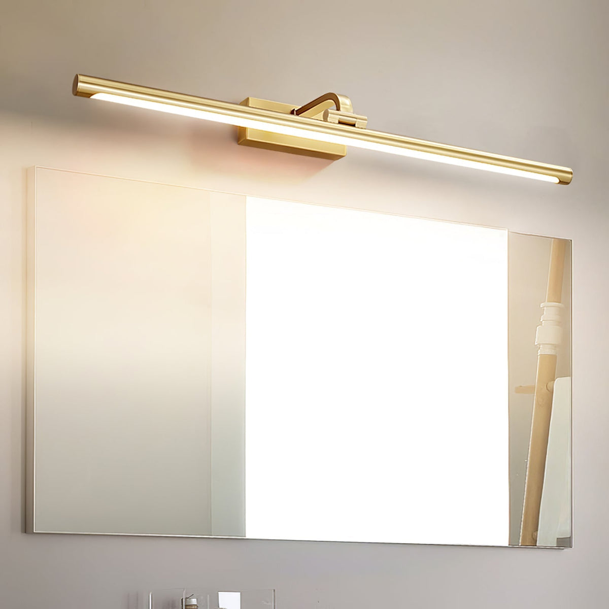Tevelo aplique de pared minimalista de latón