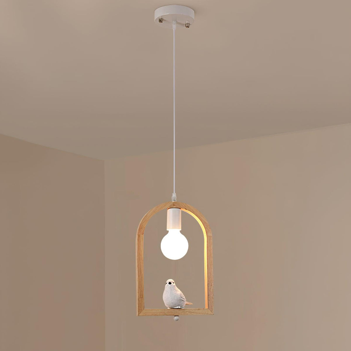 Ceda lámpara colgante de madera y resina
