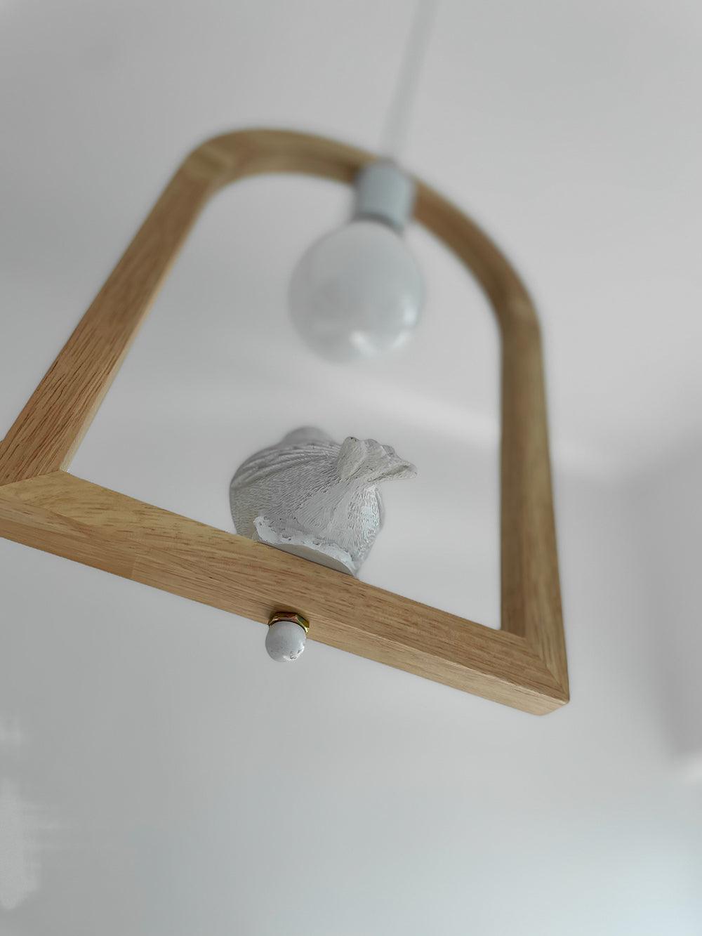 Ceda lámpara colgante de madera y resina